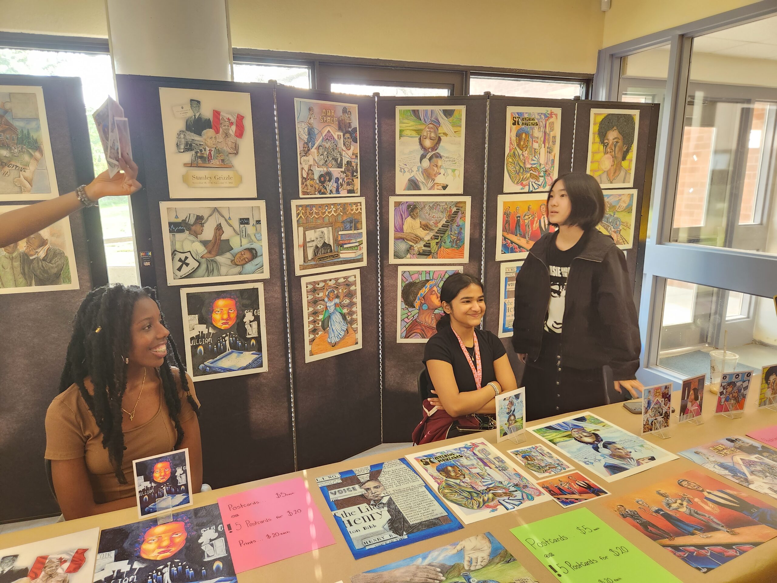 Cawthra Park Secondary School transformed into a school-wide art gallery – SpringFest Showcase