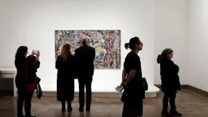 Mississauga News: Local artist Spenta Chothia presents an exclusive showcase of abstract art at Crane Creations Studio